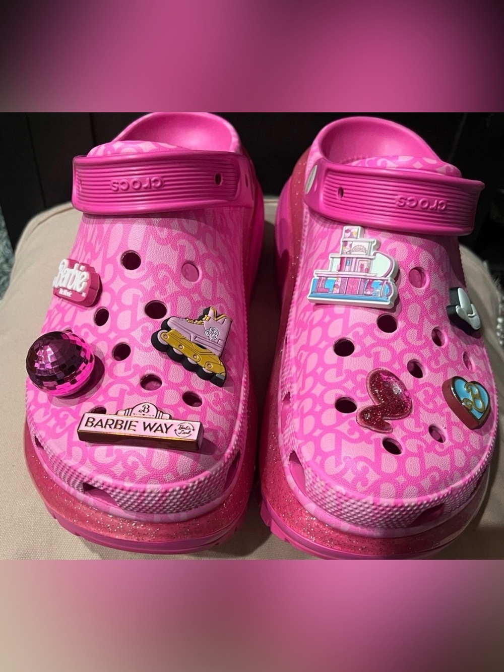 New With Out Tags Barbie High Classic Mega Crush Clog - Picture 3 of 11